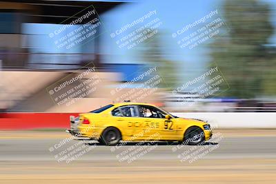 media/Sep-29-2024-24 Hours of Lemons (Sun) [[6a7c256ce3]]/StartFinish (245p-330p)/